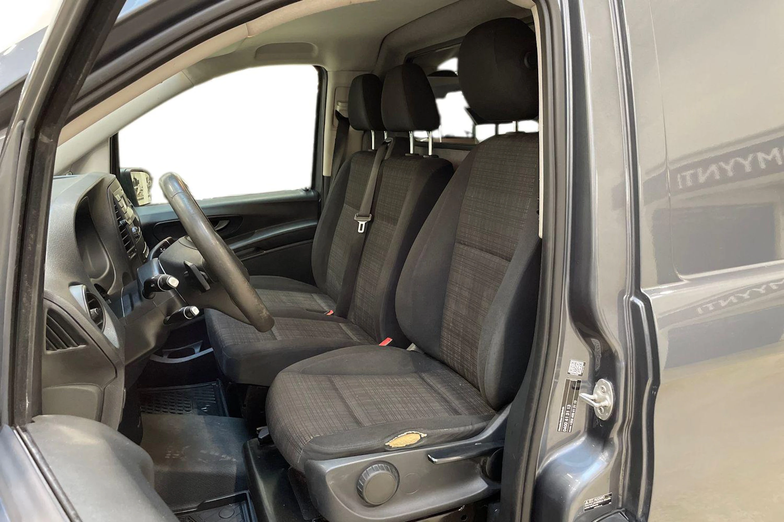 harmaa Mercedes-Benz Vito 2014 kuva 8.