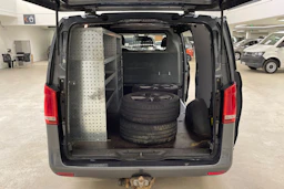 harmaa Mercedes-Benz Vito 2014 kuva 15.