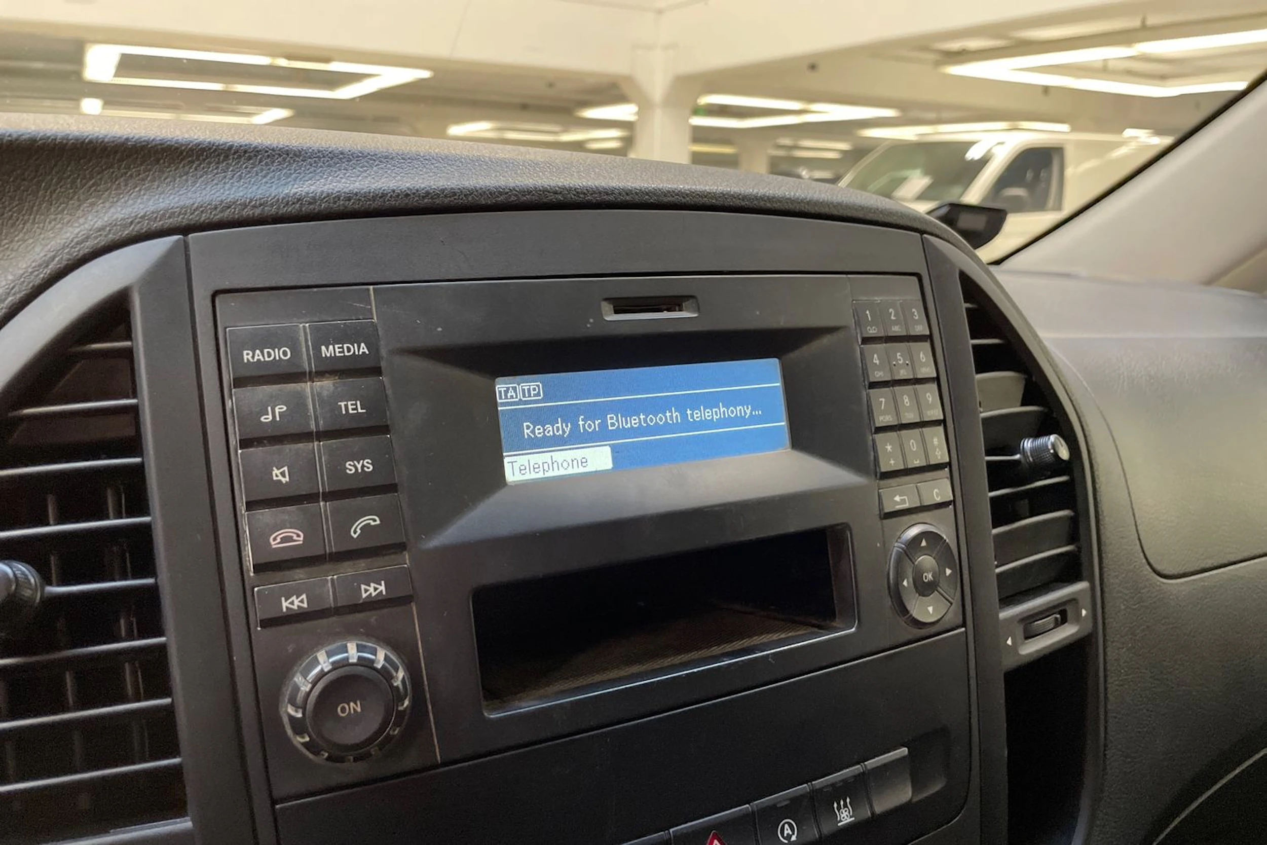 harmaa Mercedes-Benz Vito 2014 kuva 24.