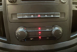 harmaa Mercedes-Benz Vito 2014 kuva 25.