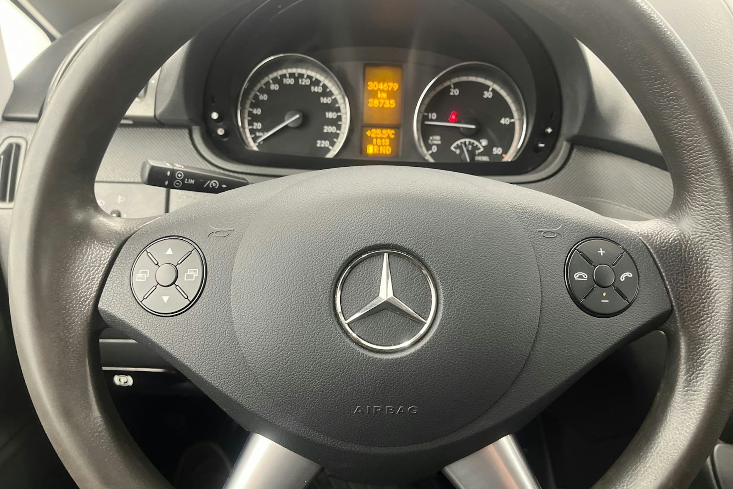 valkoinen Mercedes-Benz Vito 2014 kuva 18.