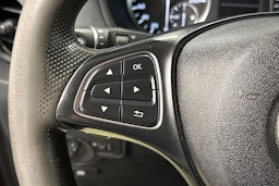 Punainen Mercedes-Benz VITO 2015 kuva 15.