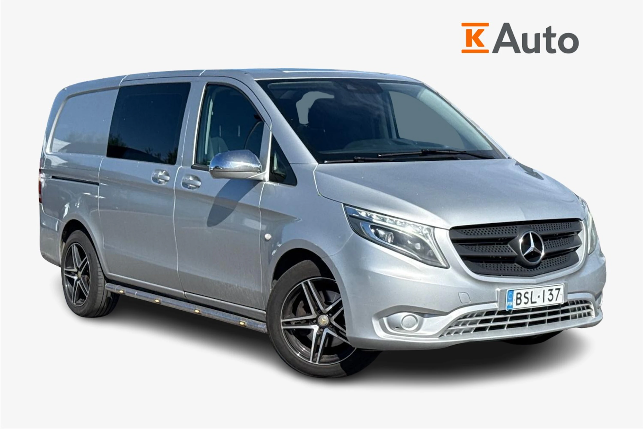 harmaa Mercedes-Benz Vito 2015 kuva 1.
