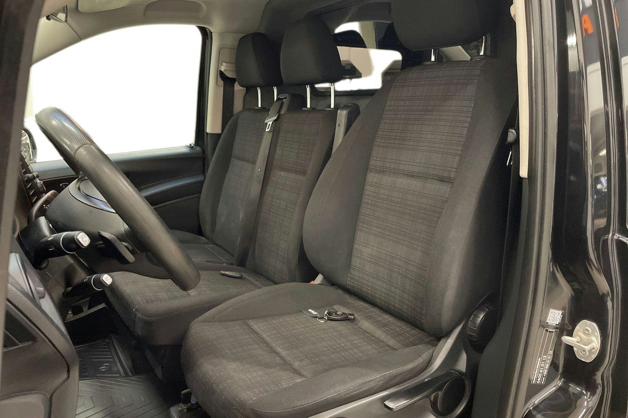 musta Mercedes-Benz Vito 2015 kuva 9.