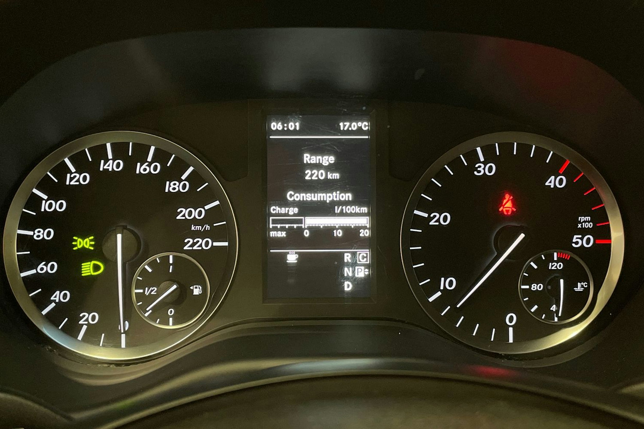 musta Mercedes-Benz Vito 2015 kuva 18.