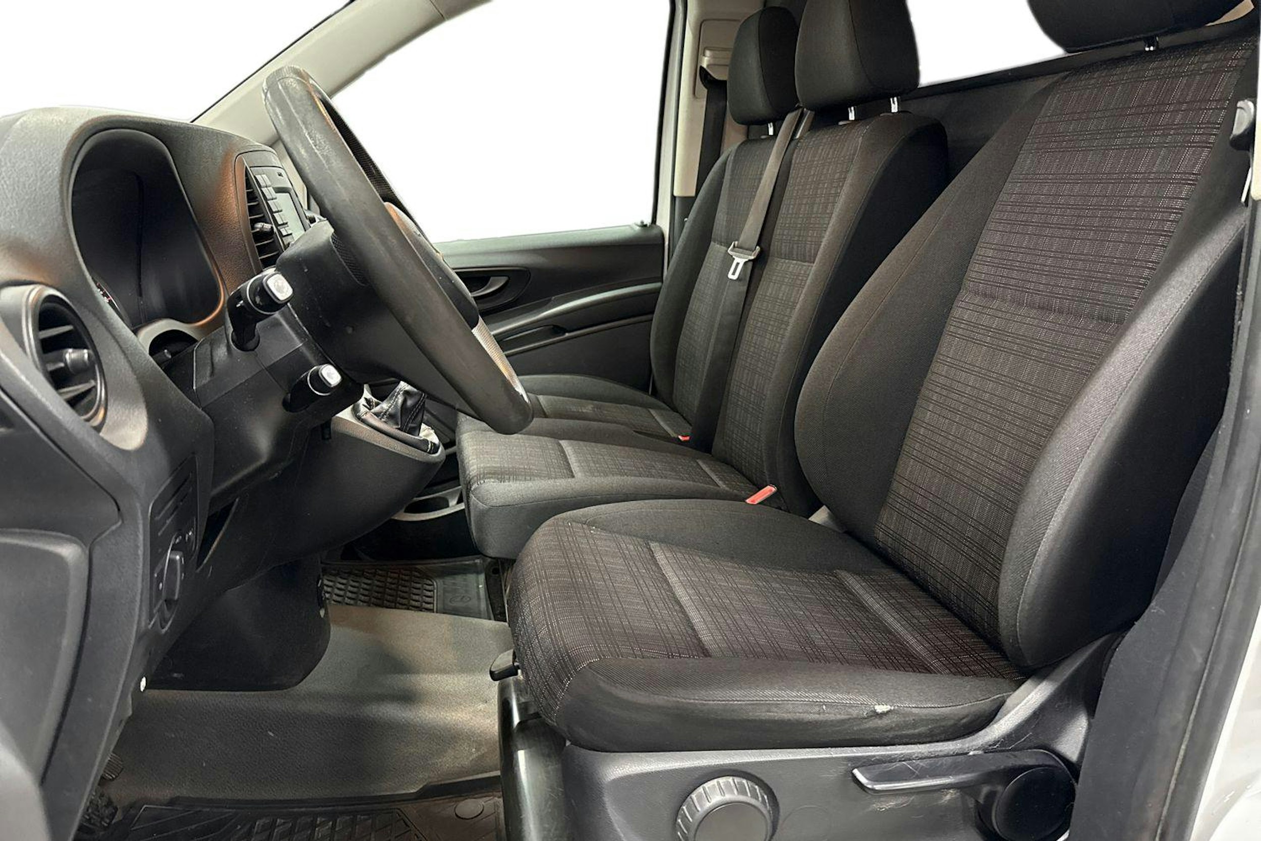 valkoinen Mercedes-Benz Vito 2015 kuva 6.