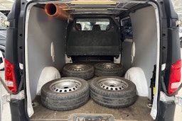 valkoinen Mercedes-Benz Vito 2015 kuva 11.