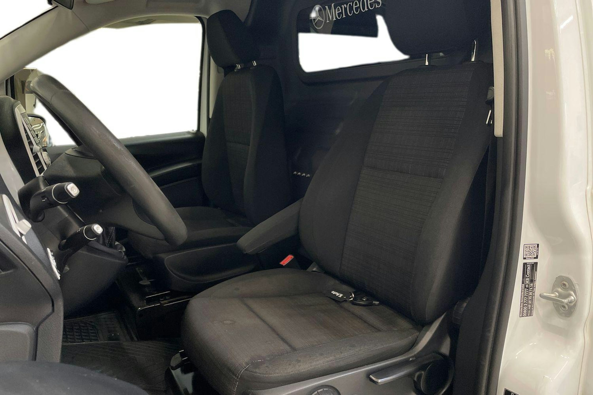 valkoinen Mercedes-Benz Vito 2015 kuva 9.