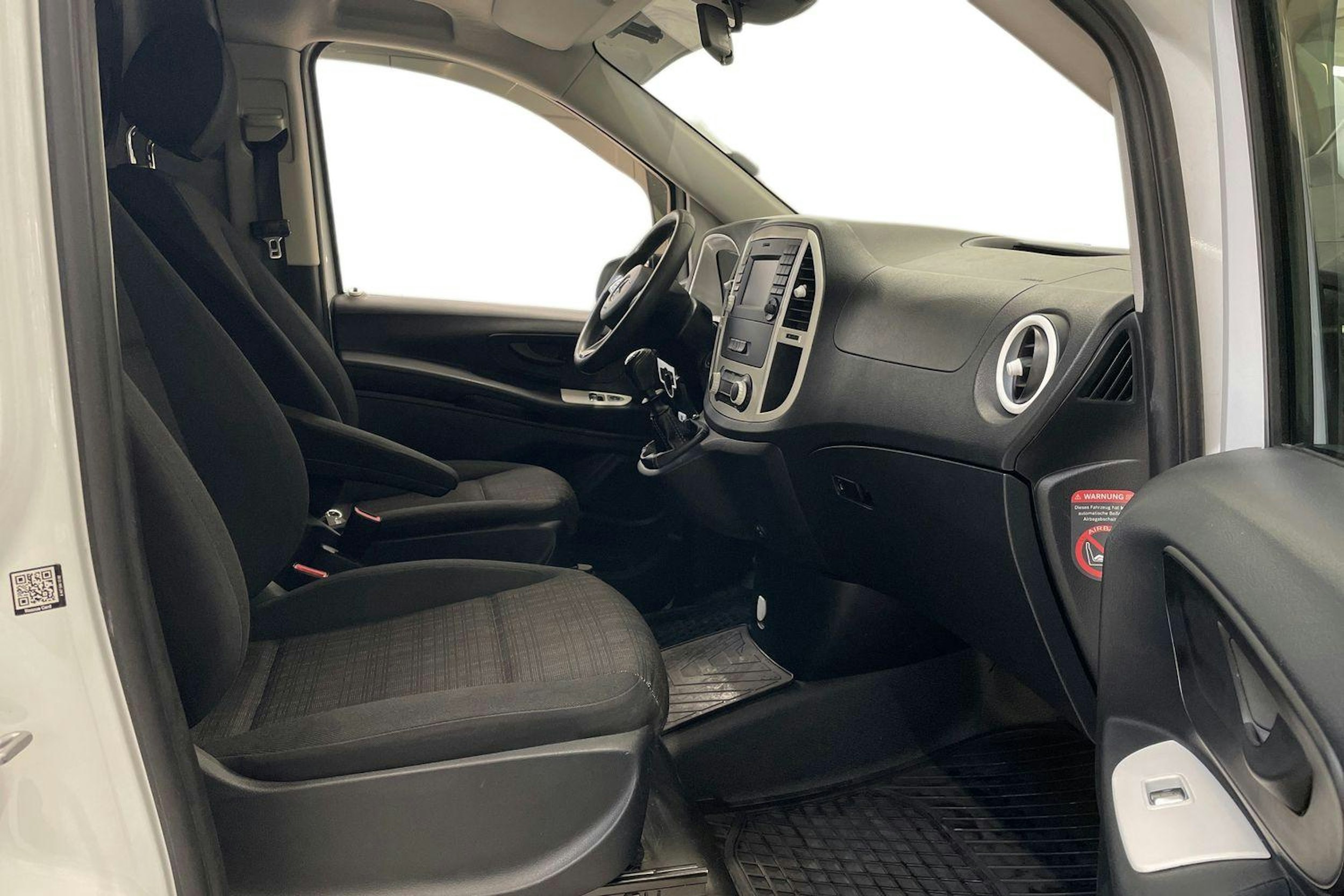 valkoinen Mercedes-Benz Vito 2015 kuva 10.