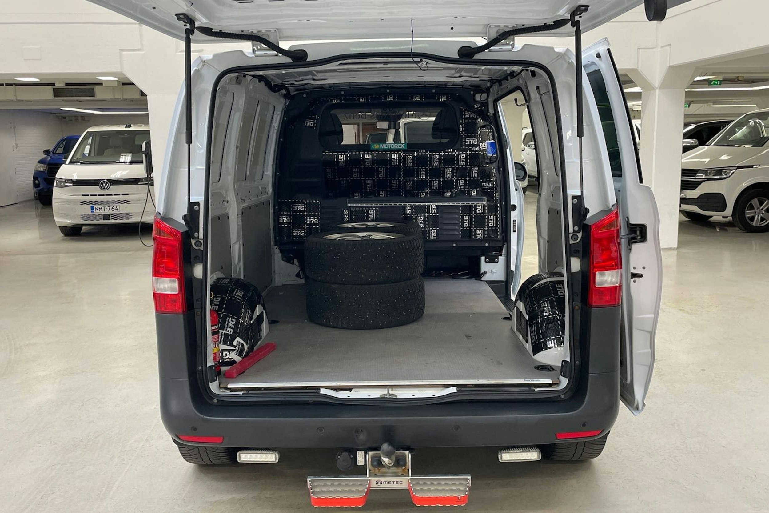 valkoinen Mercedes-Benz Vito 2015 kuva 14.