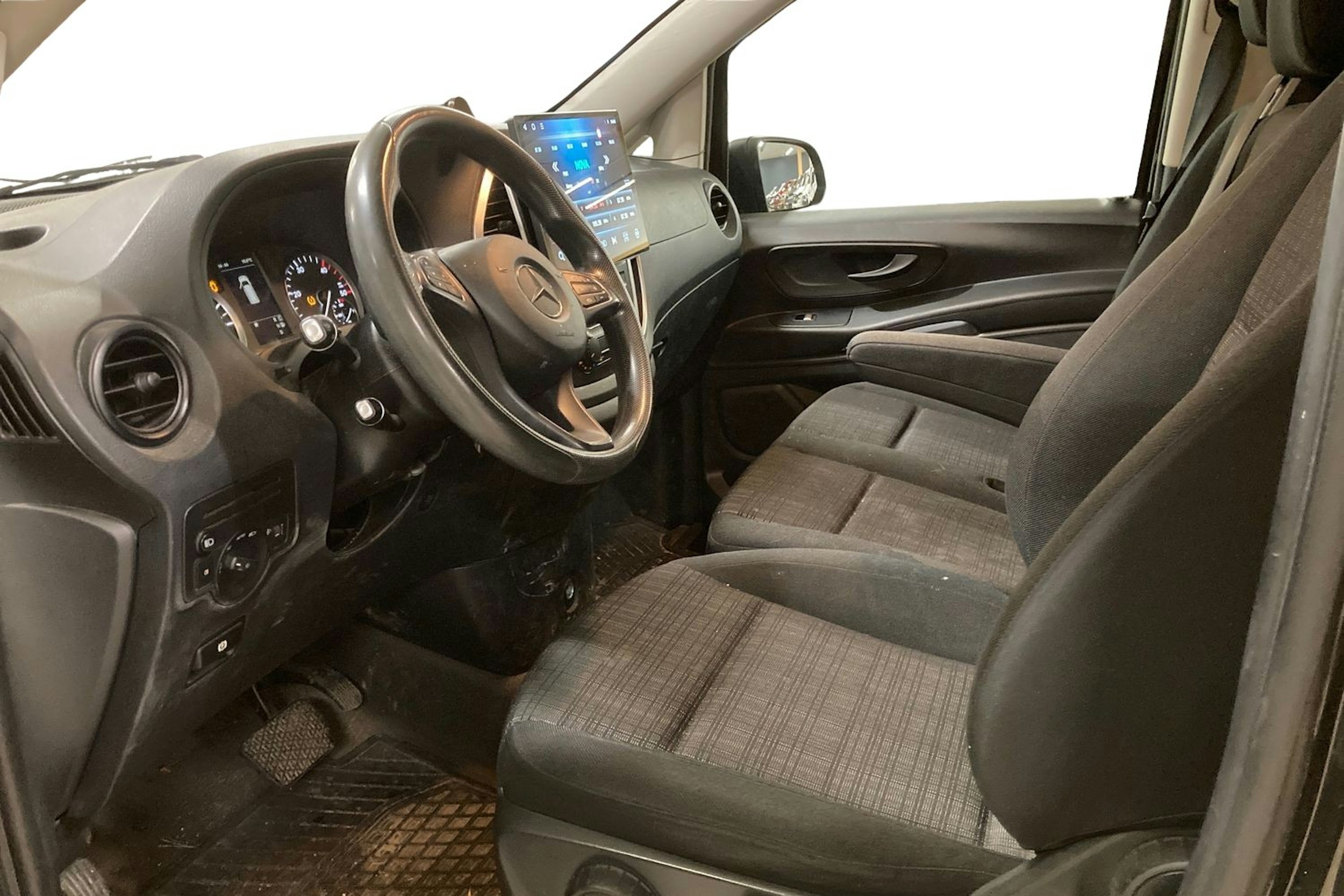 musta Mercedes-Benz Vito 2015 kuva 3.