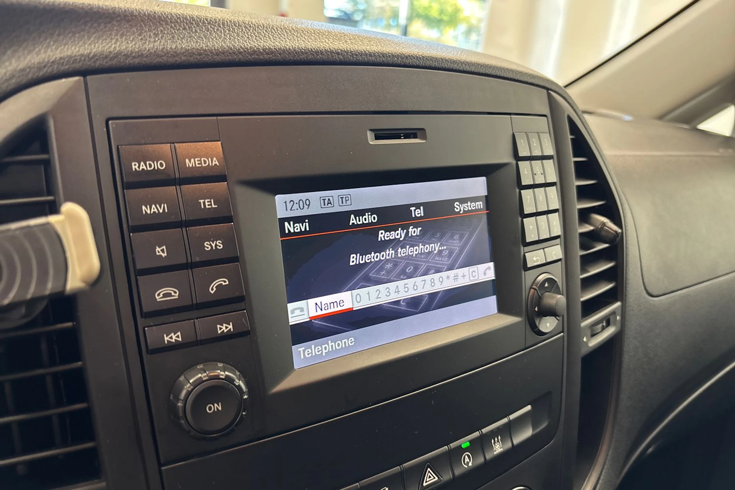 valkoinen Mercedes-Benz Vito 2015 kuva 15.