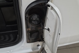 valkoinen Mercedes-Benz Vito 2015 kuva 17.