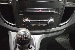 valkoinen Mercedes-Benz Vito 2015 kuva 23.