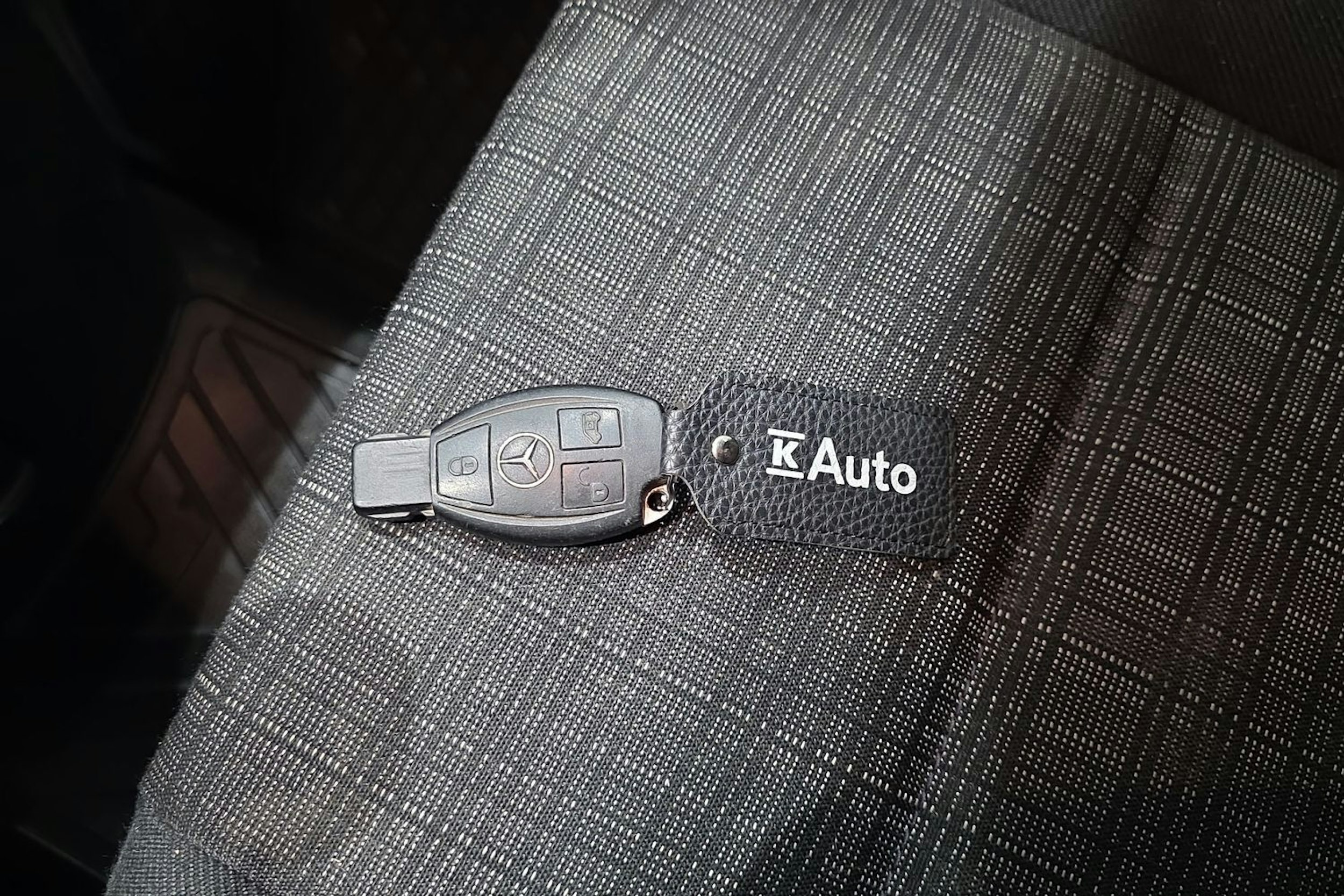 valkoinen Mercedes-Benz Vito 2015 kuva 26.