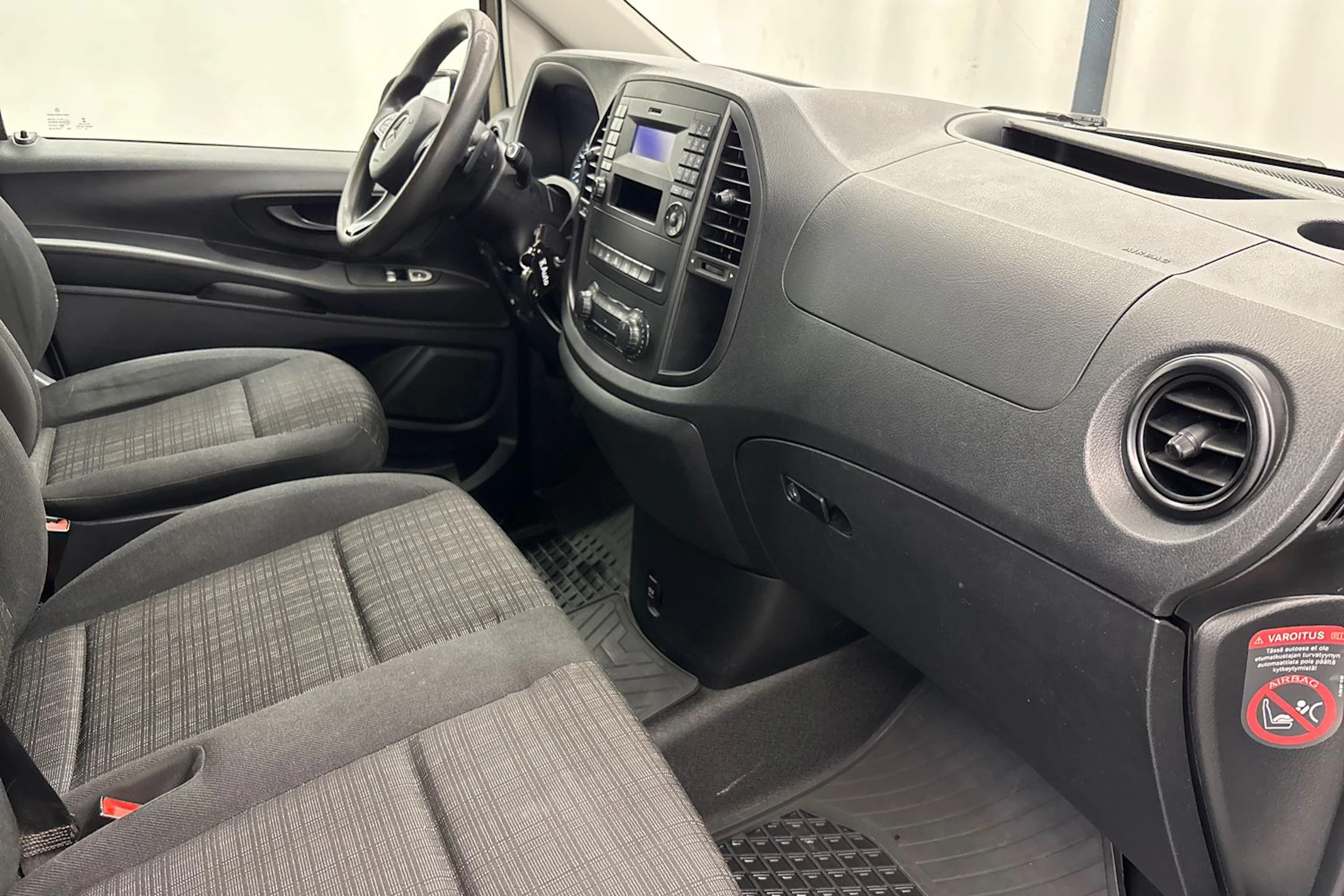 harmaa Mercedes-Benz Vito 2015 kuva 20.