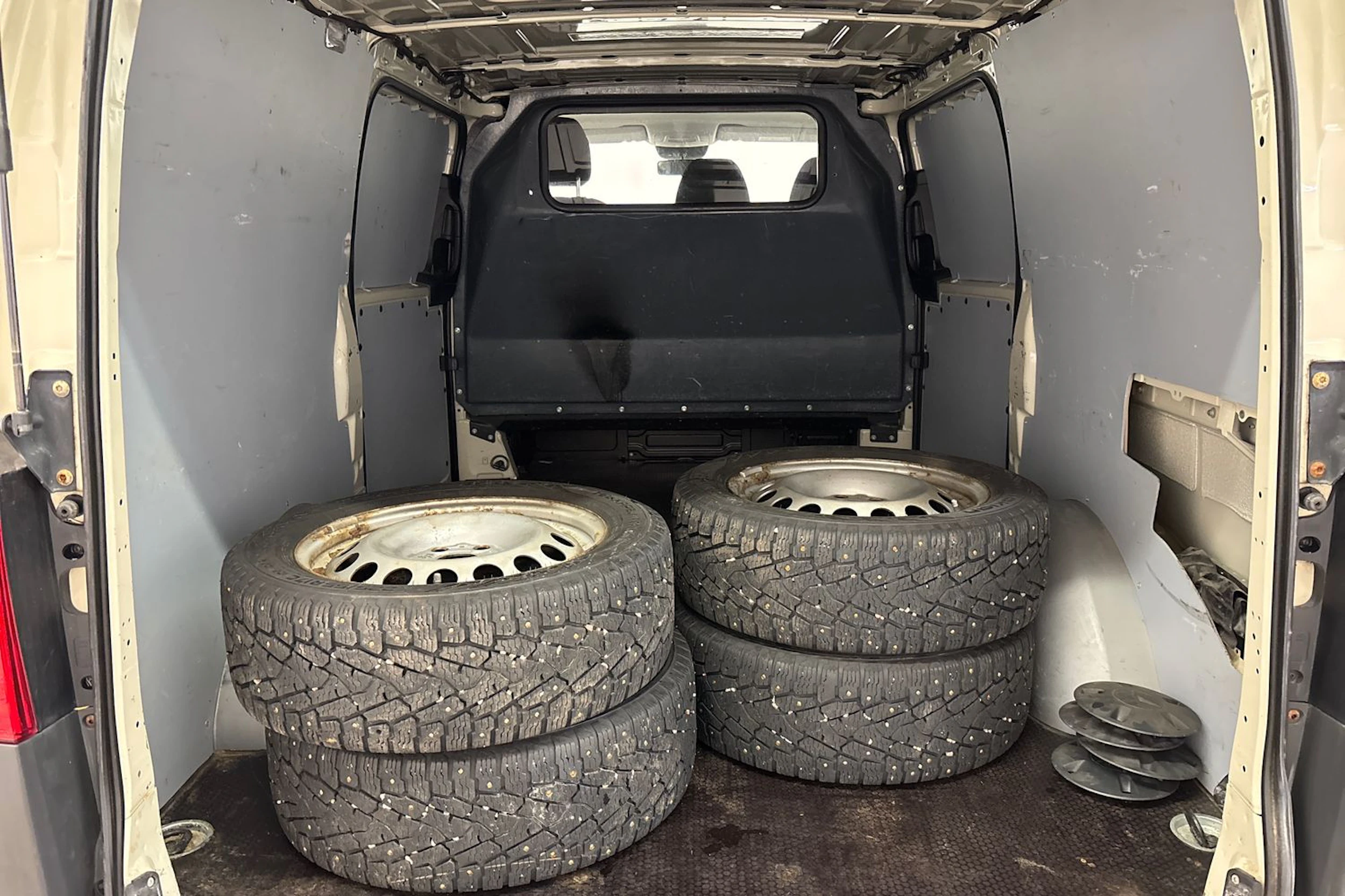 harmaa Mercedes-Benz Vito 2015 kuva 26.