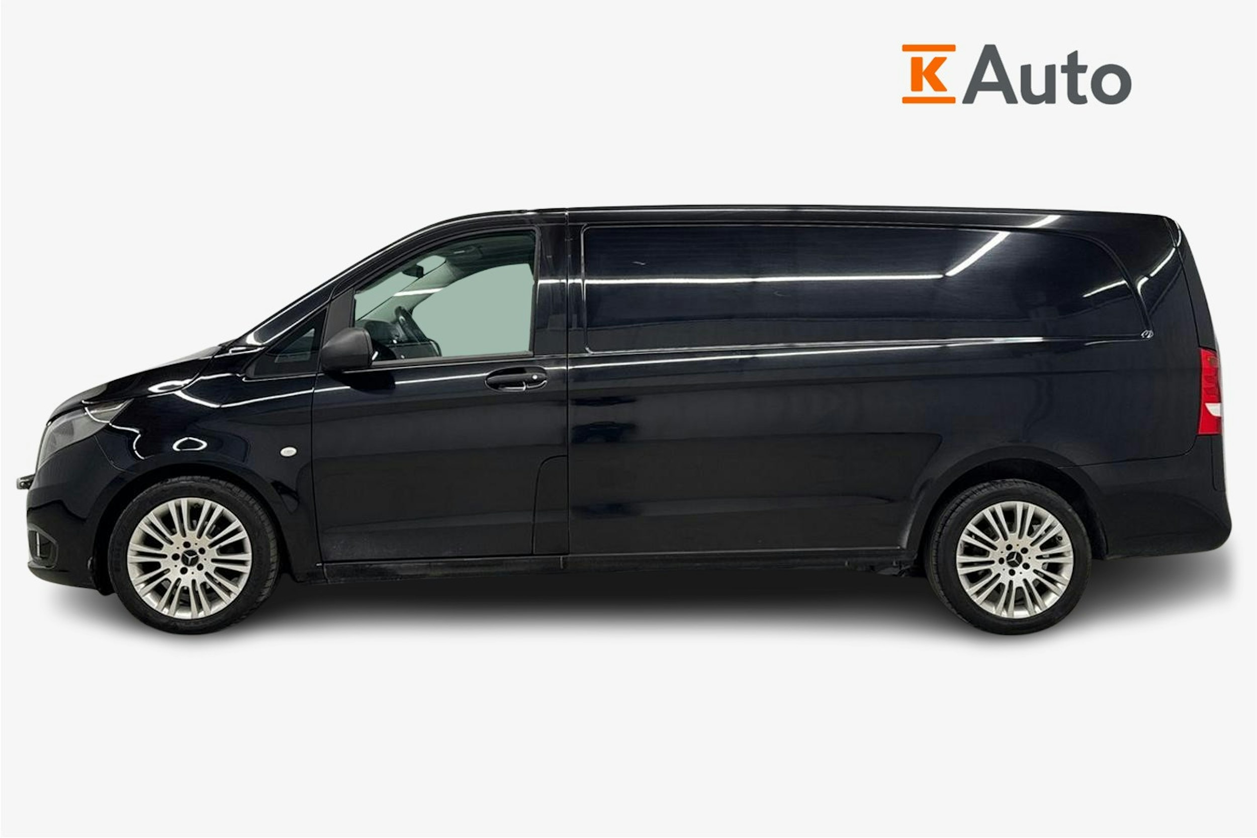 musta Mercedes-Benz Vito 2015 kuva 7.