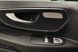 musta Mercedes-Benz Vito 2015 kuva 20.