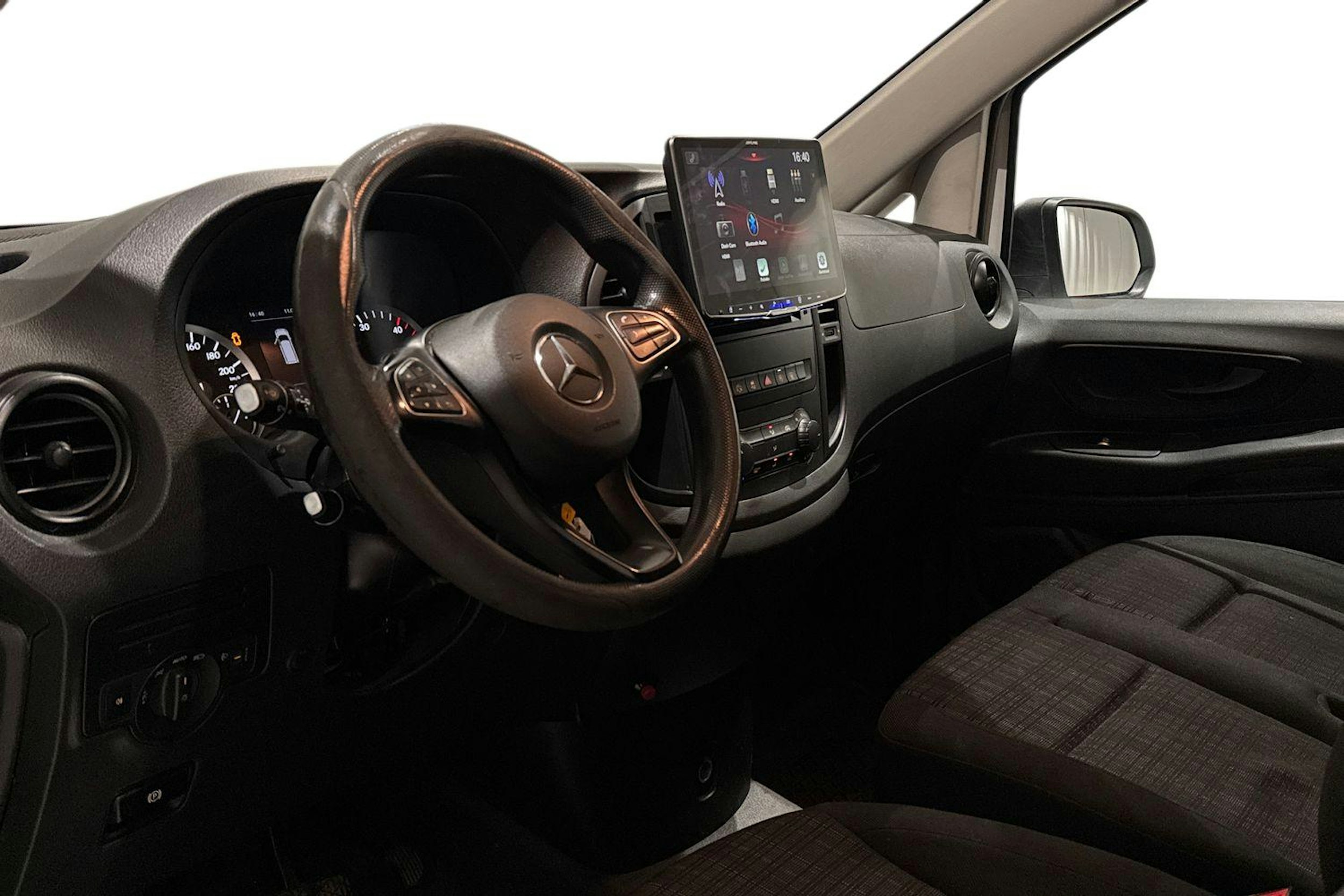 valkoinen Mercedes-Benz Vito 2015 kuva 8.