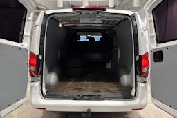 valkoinen Mercedes-Benz Vito 2015 kuva 15.