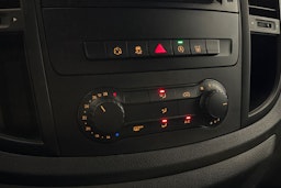 valkoinen Mercedes-Benz Vito 2015 kuva 21.