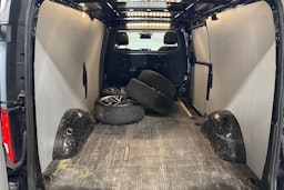 musta Mercedes-Benz Vito 2015 kuva 14.