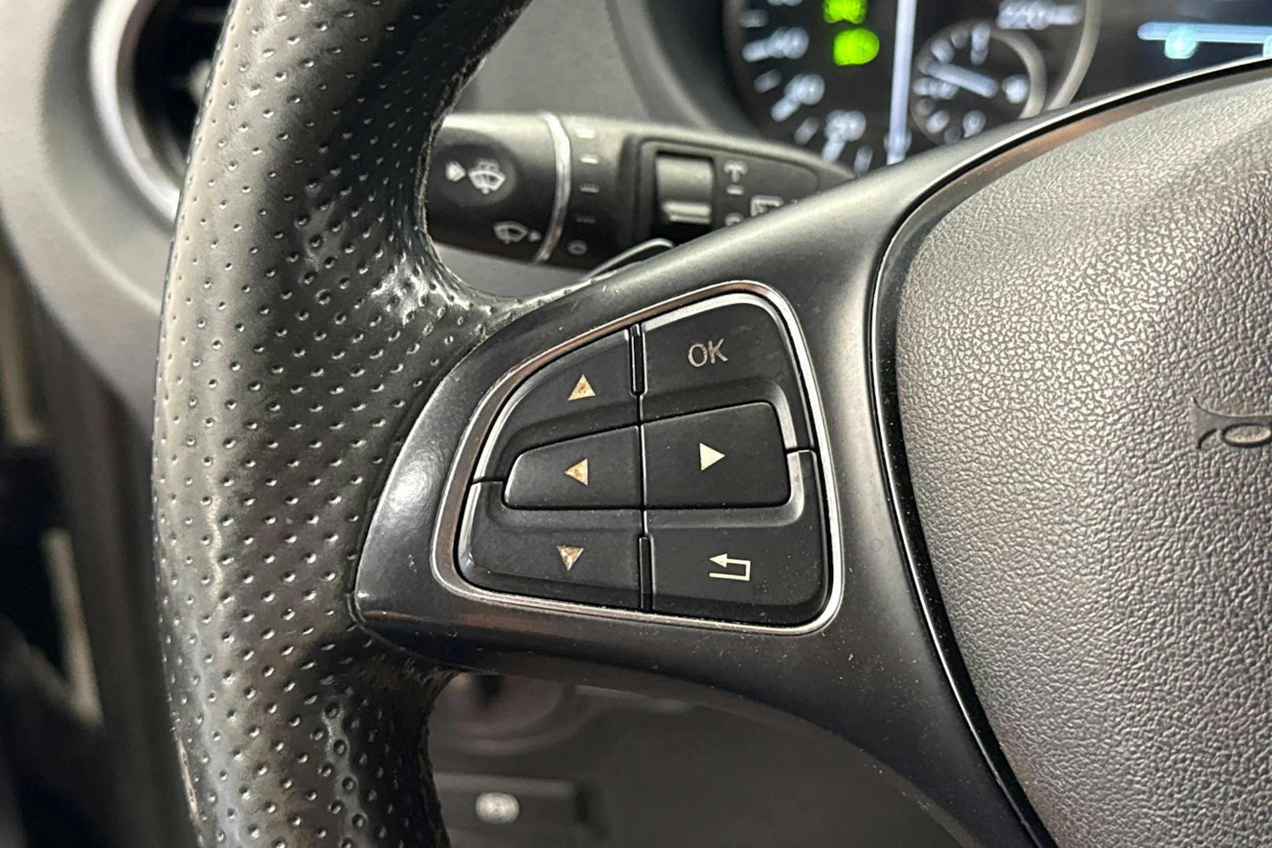 musta Mercedes-Benz Vito 2015 kuva 16.