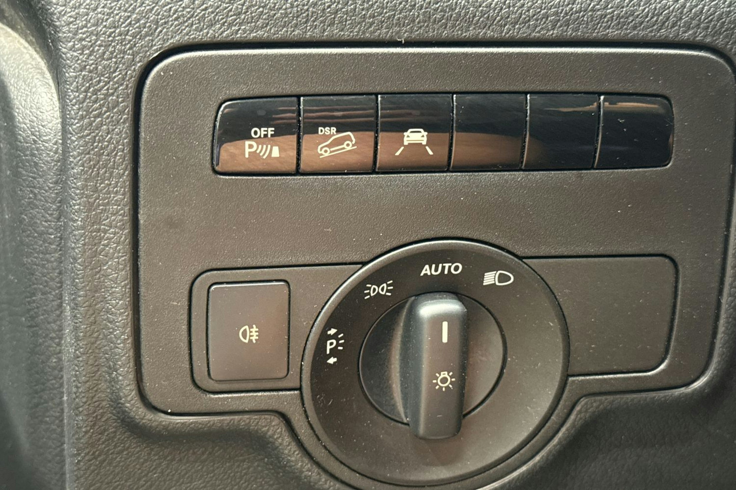 musta Mercedes-Benz Vito 2015 kuva 19.