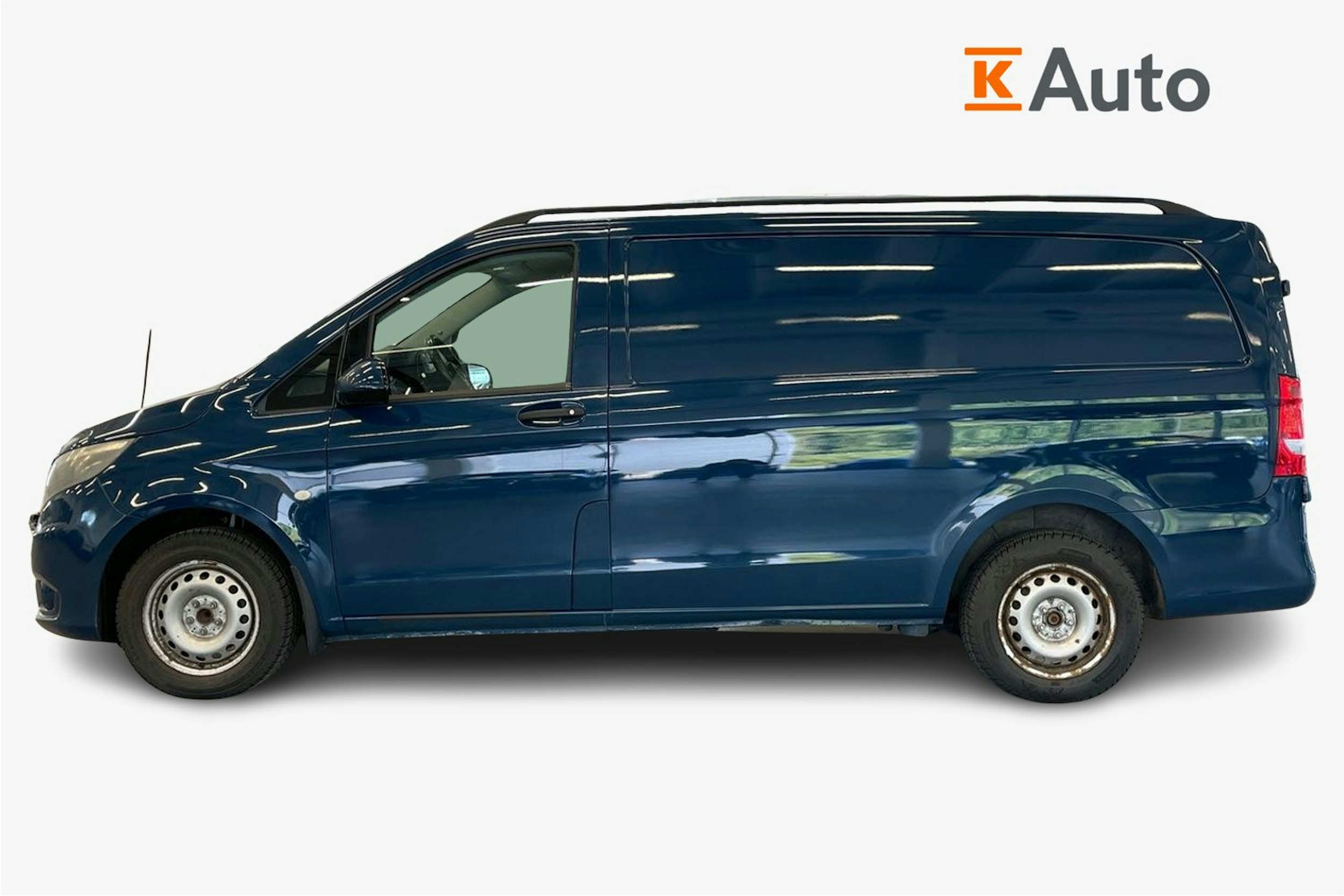 sininen Mercedes-Benz Vito 2015 kuva 6.