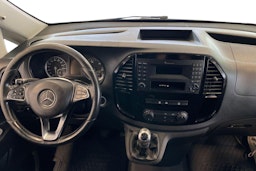 sininen Mercedes-Benz Vito 2015 kuva 9.