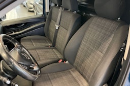 sininen Mercedes-Benz Vito 2015 kuva 14.