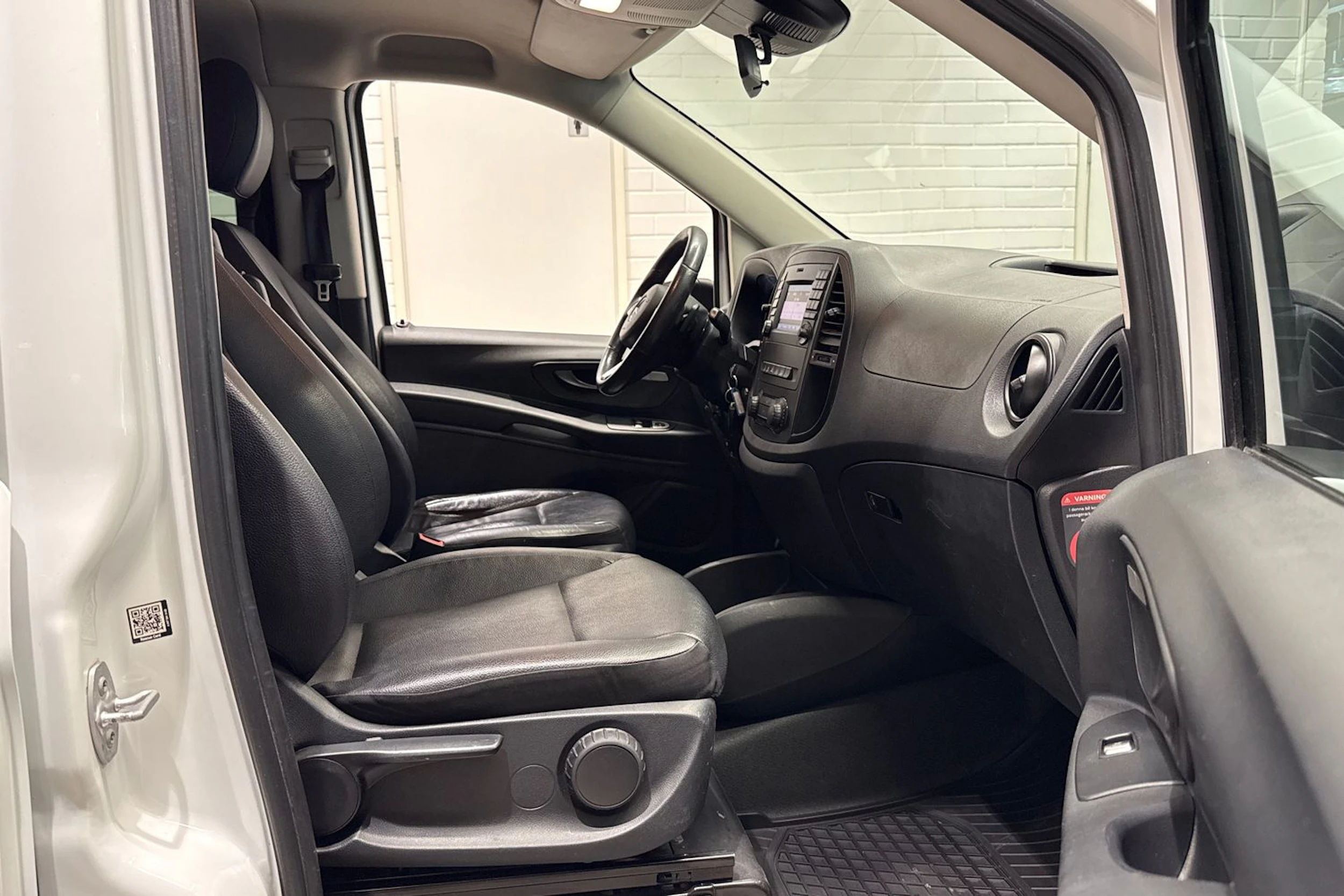 valkoinen Mercedes-Benz Vito 2015 kuva 15.