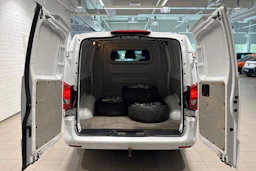valkoinen Mercedes-Benz Vito 2015 kuva 17.