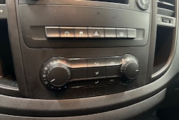 valkoinen Mercedes-Benz Vito 2015 kuva 19.