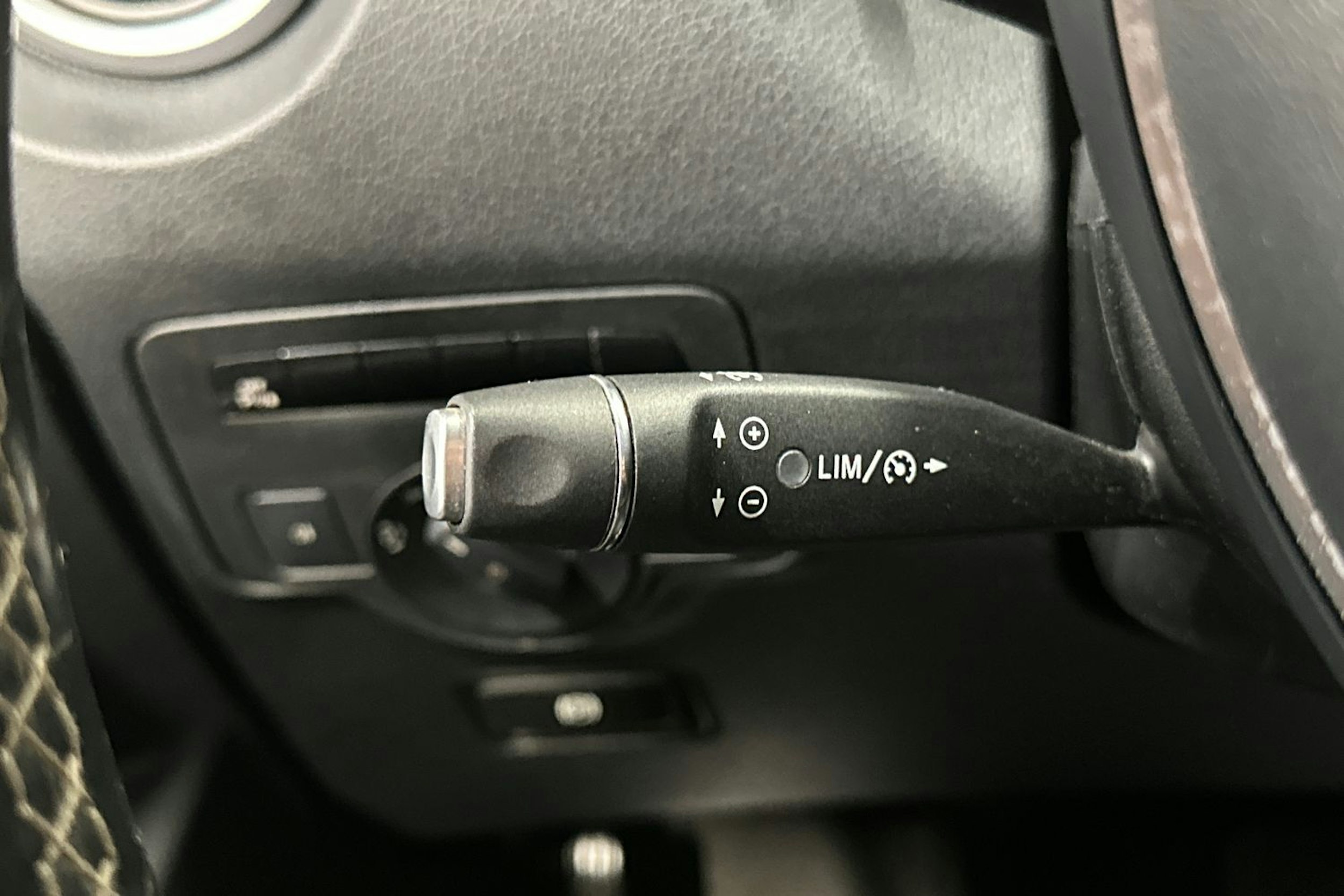 valkoinen Mercedes-Benz Vito 2015 kuva 19.