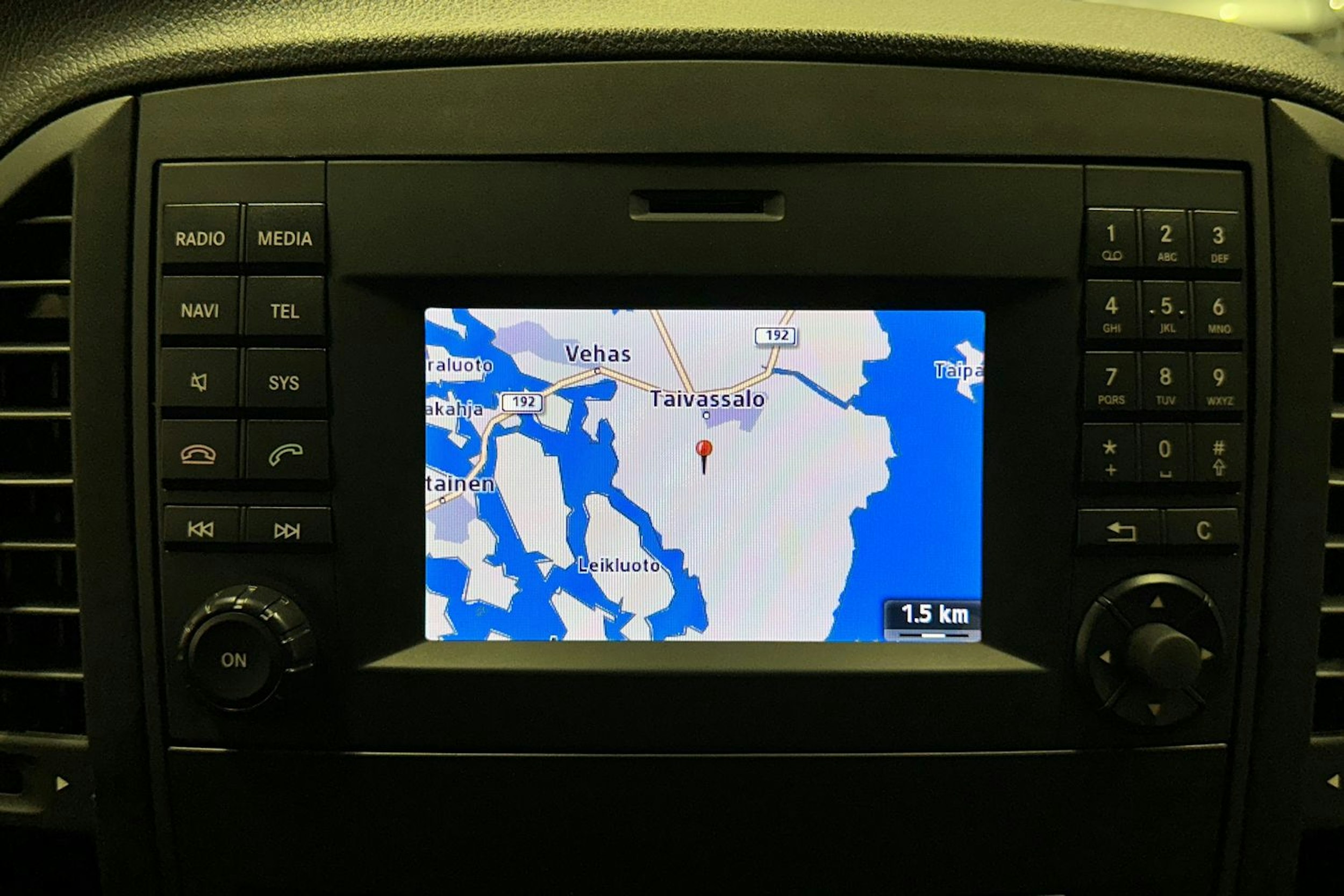 valkoinen Mercedes-Benz Vito 2015 kuva 23.