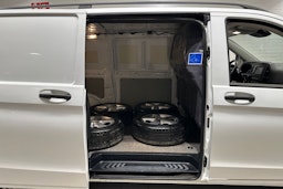 valkoinen Mercedes-Benz Vito 2015 kuva 28.