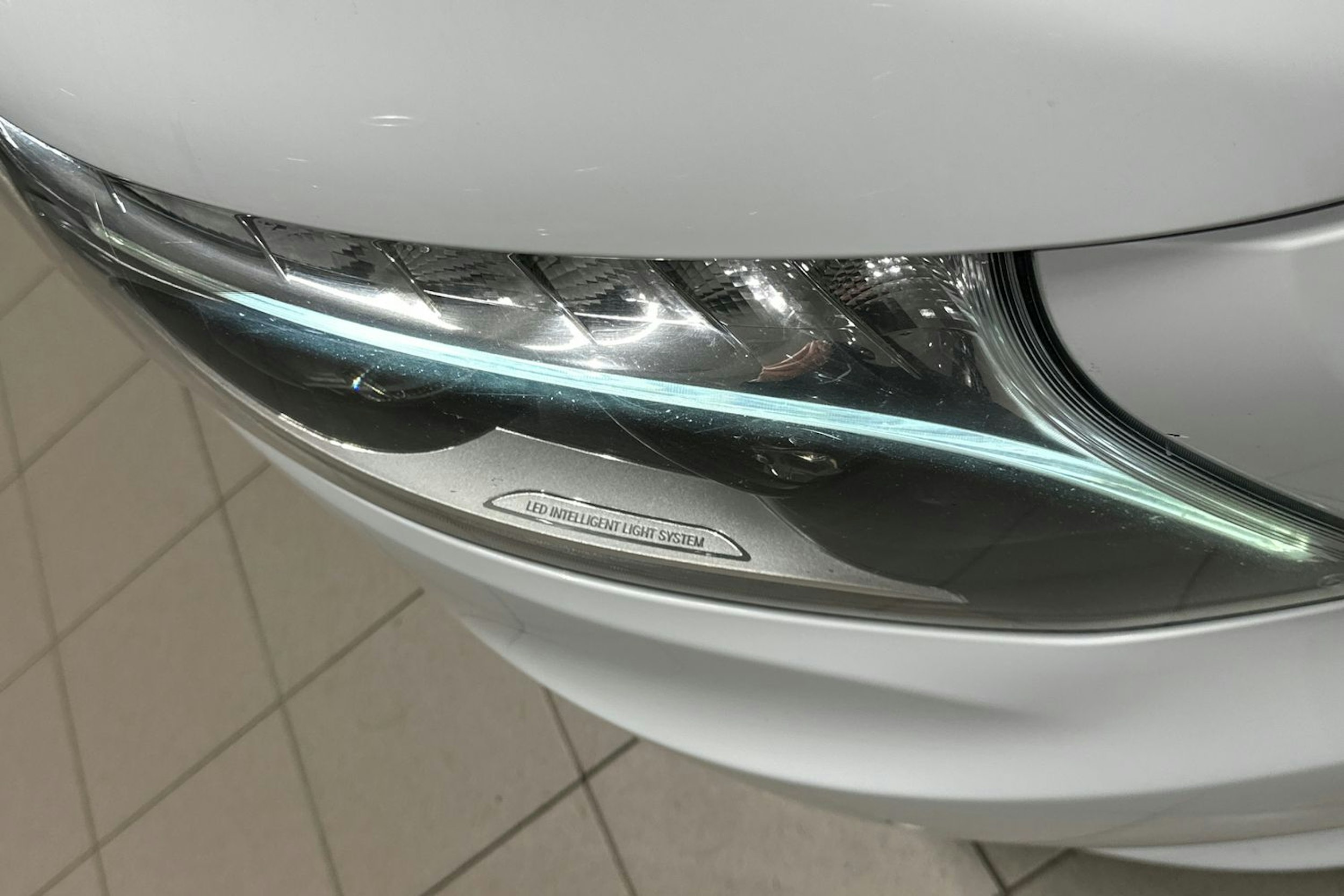 valkoinen Mercedes-Benz Vito 2015 kuva 35.