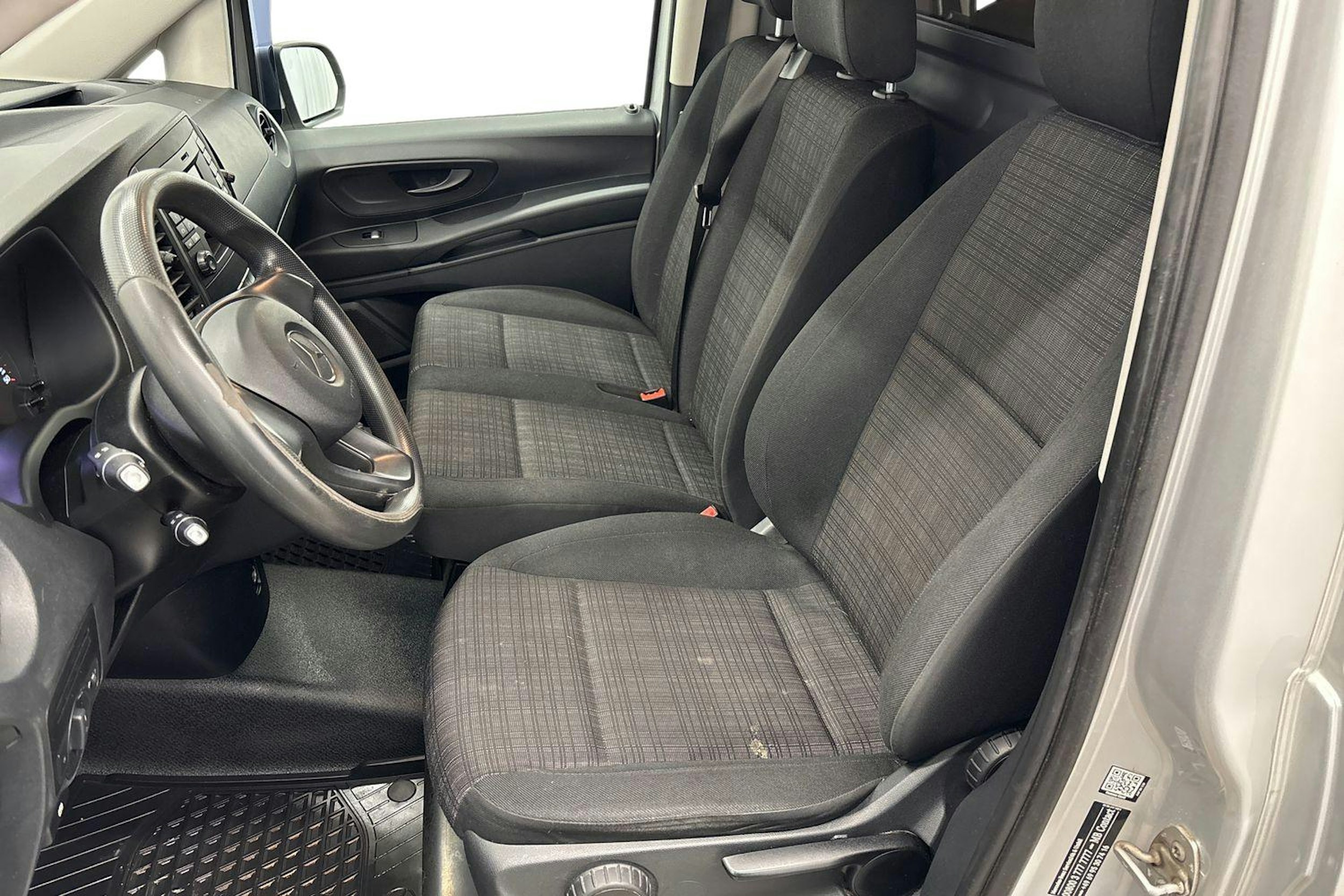 Harmaa Mercedes-Benz Vito 2015 kuva 8.