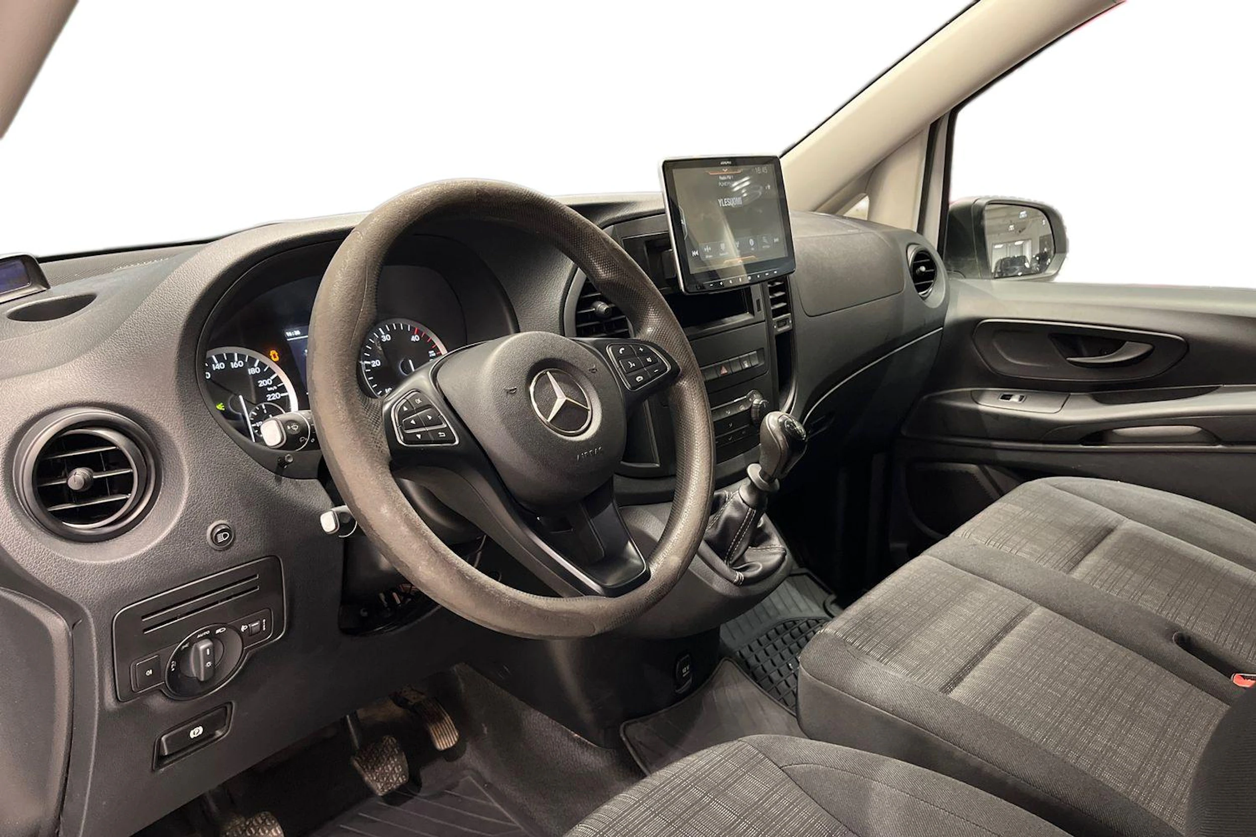 valkoinen Mercedes-Benz Vito 2015 kuva 8.