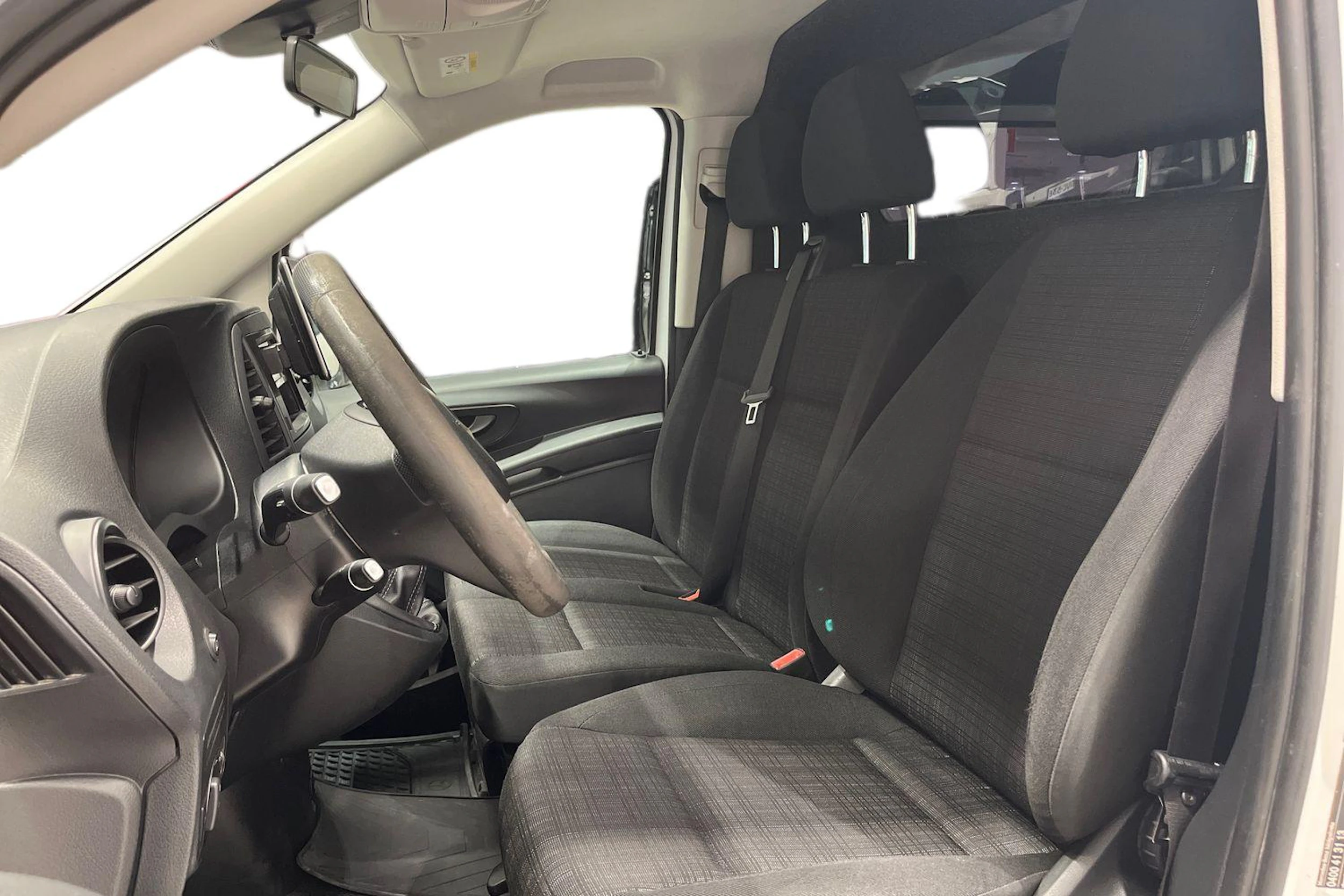 valkoinen Mercedes-Benz Vito 2015 kuva 11.
