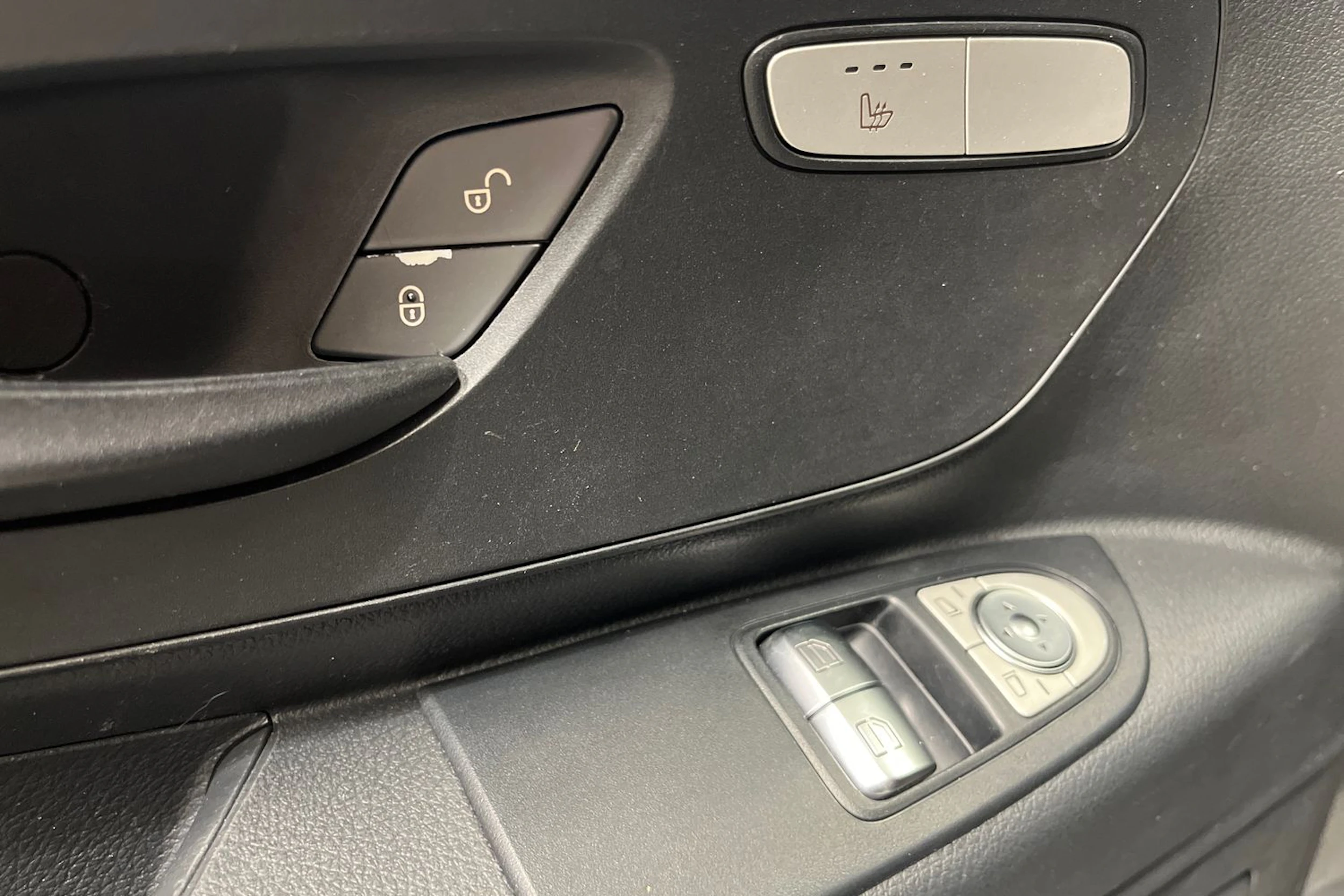 valkoinen Mercedes-Benz Vito 2015 kuva 18.