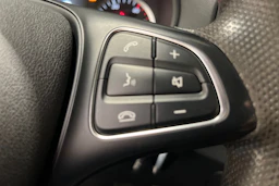 valkoinen Mercedes-Benz Vito 2015 kuva 22.