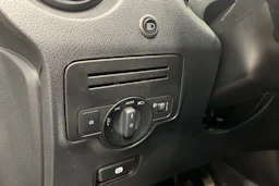 valkoinen Mercedes-Benz Vito 2015 kuva 24.