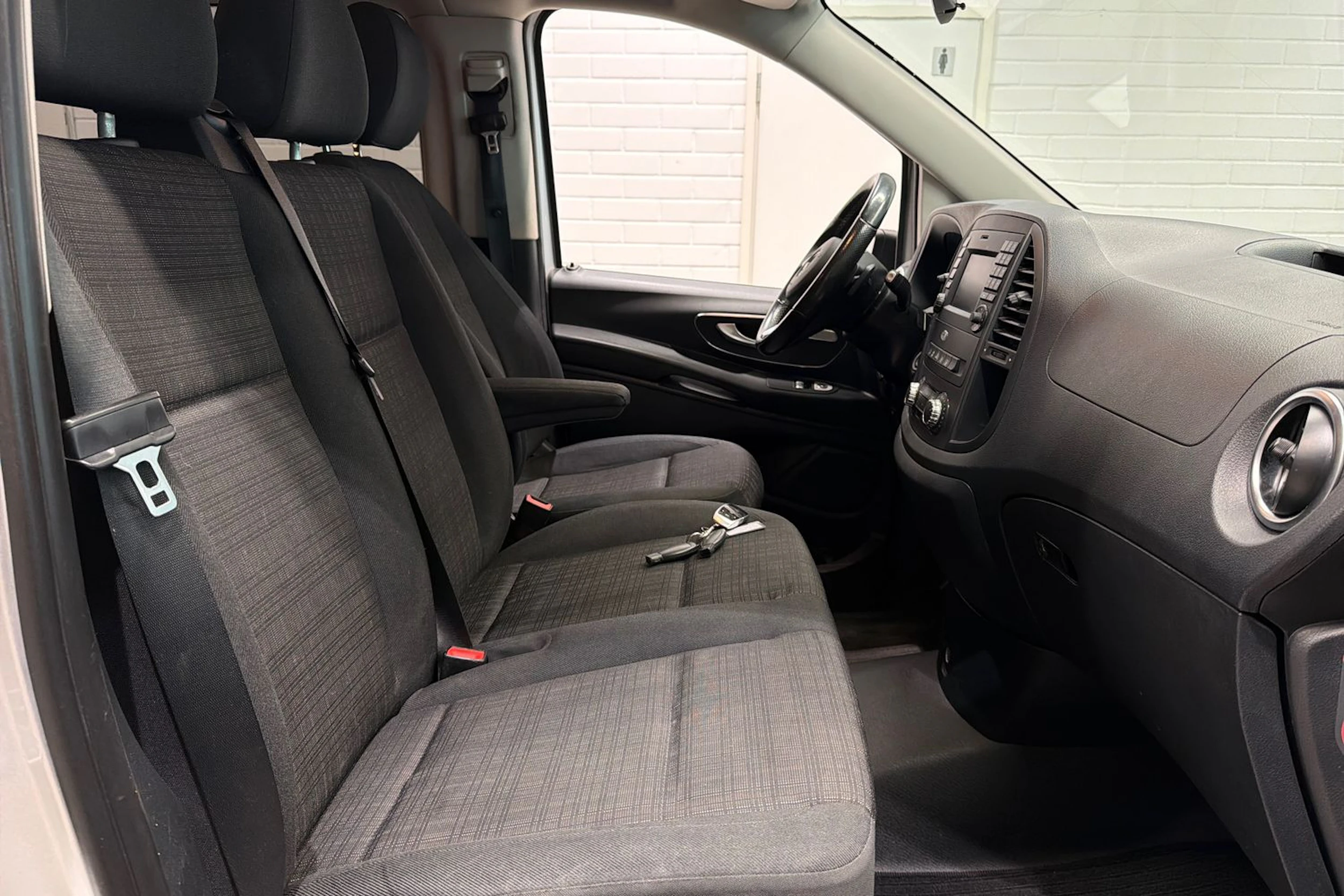 hopea Mercedes-Benz Vito 2015 kuva 23.
