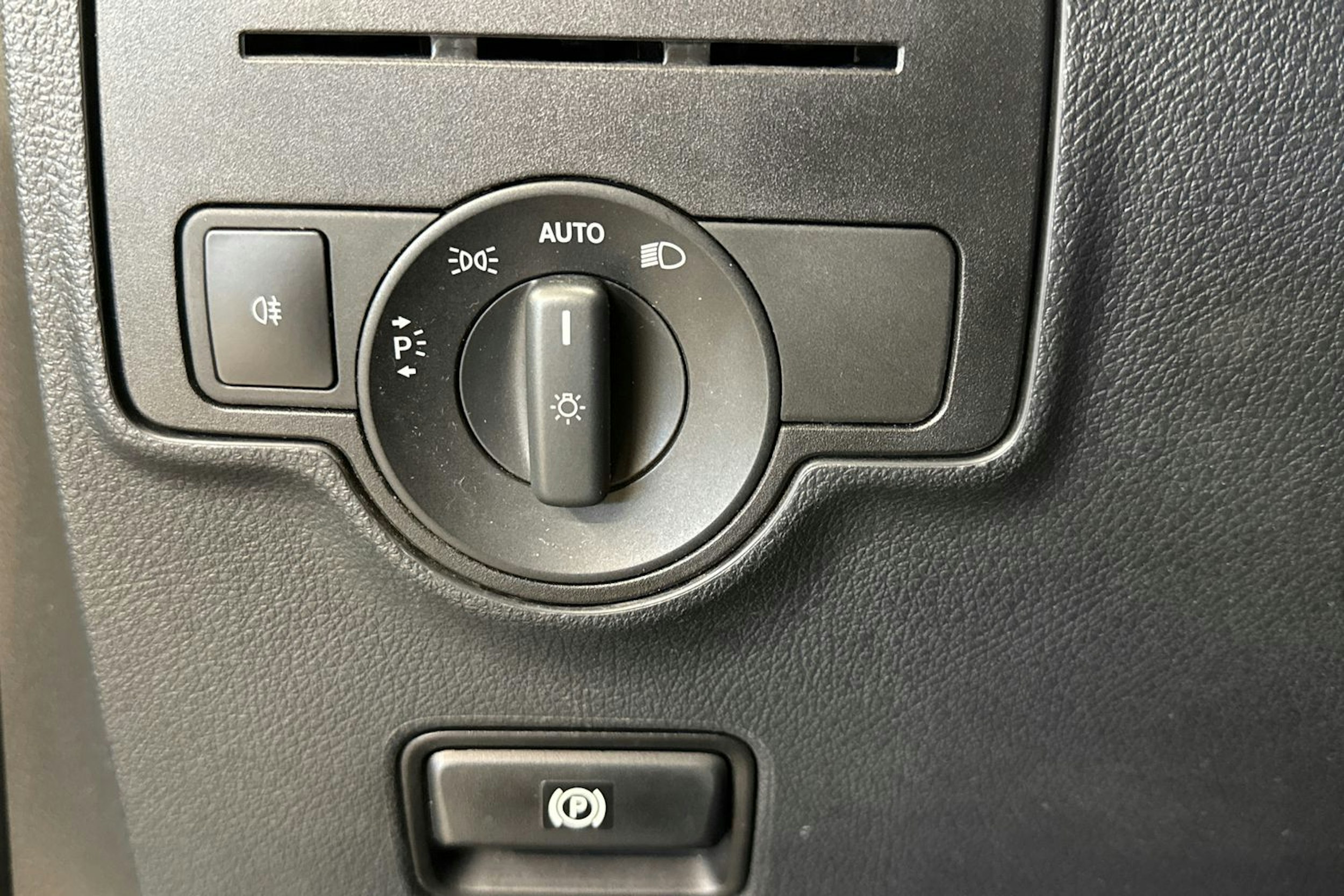 harmaa Mercedes-Benz Vito 2015 kuva 17.