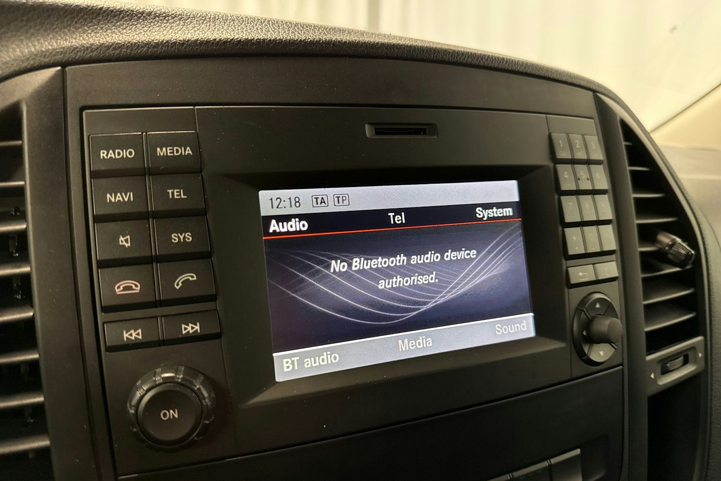 harmaa Mercedes-Benz Vito 2015 kuva 20.