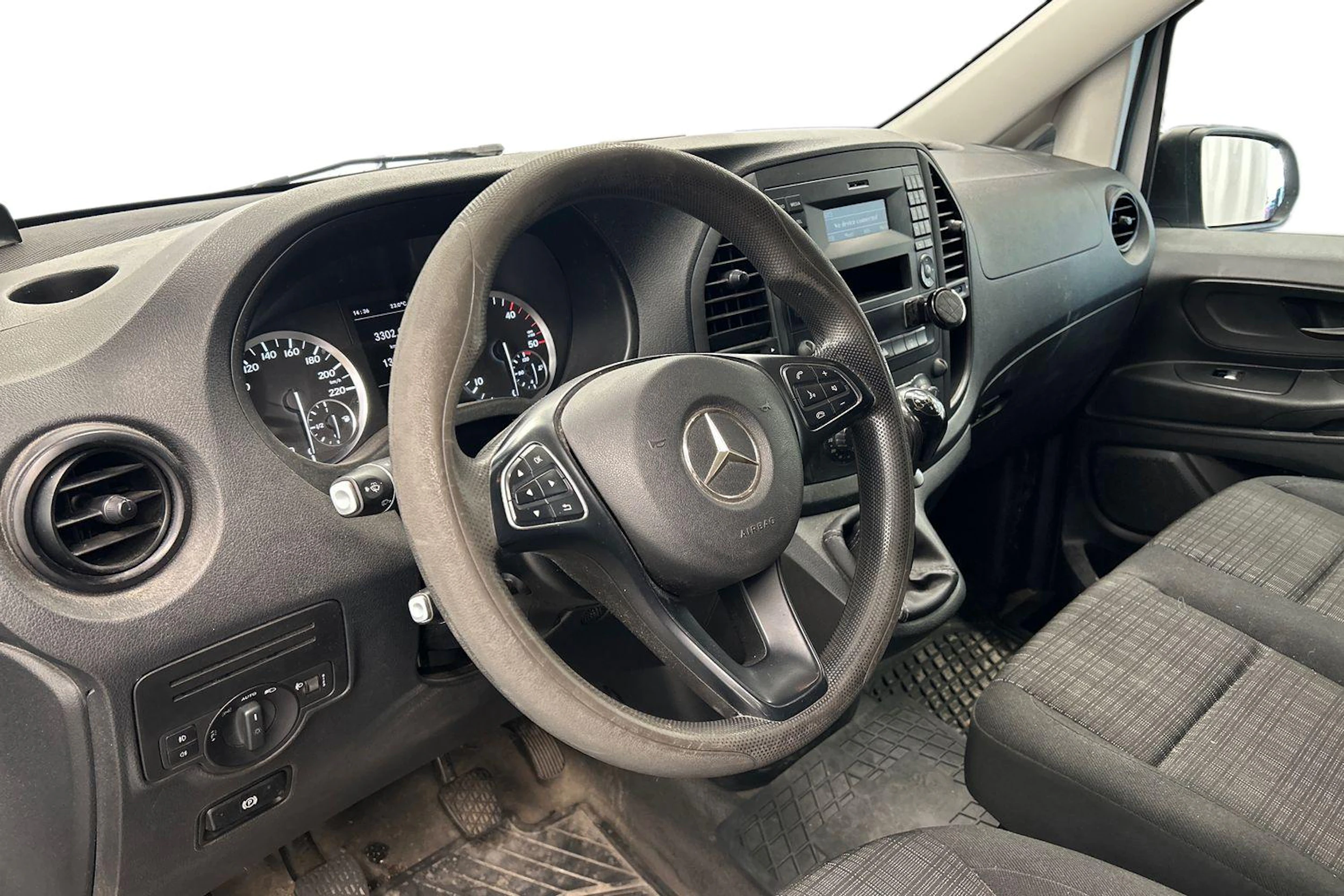 valkoinen Mercedes-Benz Vito 2015 kuva 3.