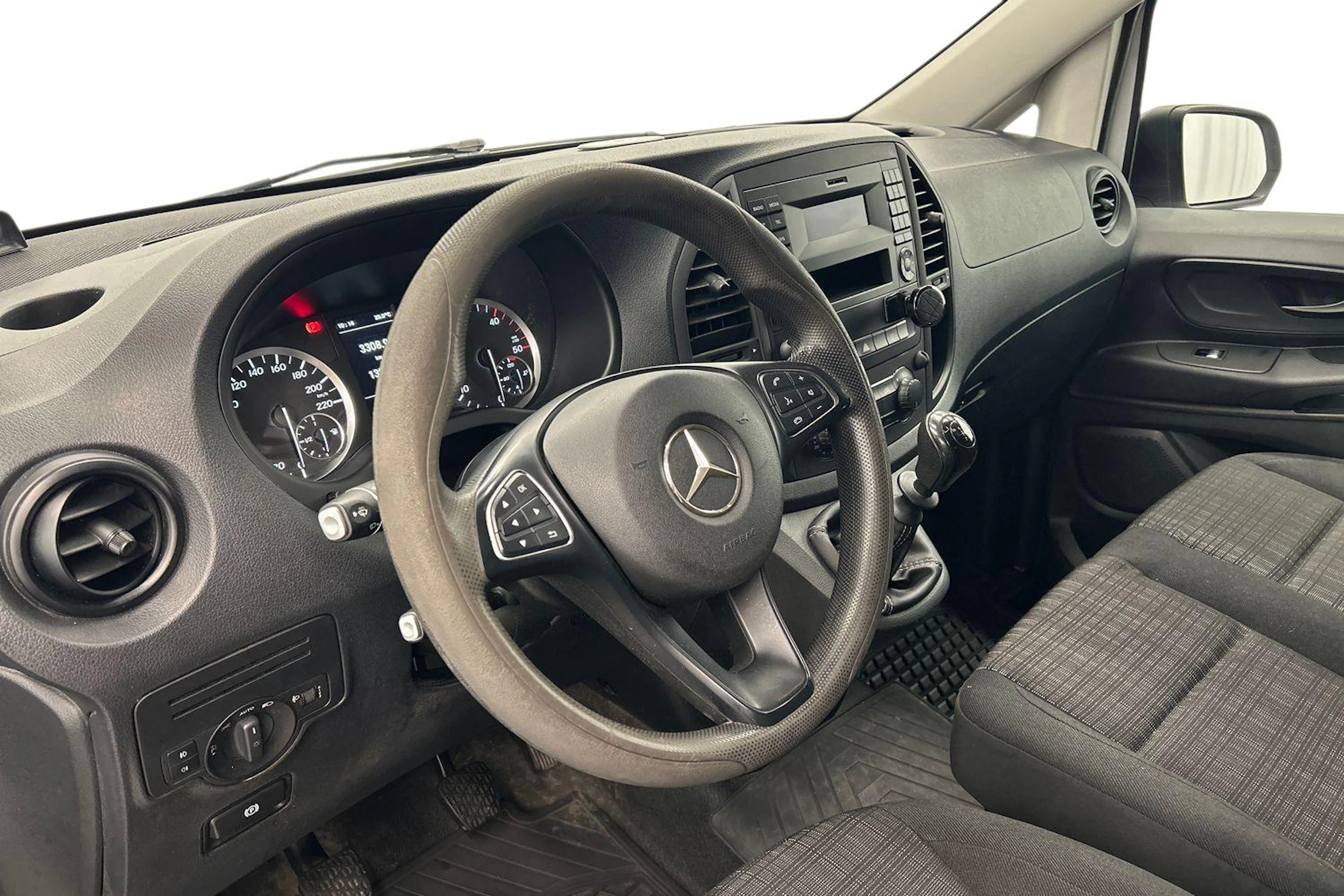 valkoinen Mercedes-Benz Vito 2015 kuva 7.